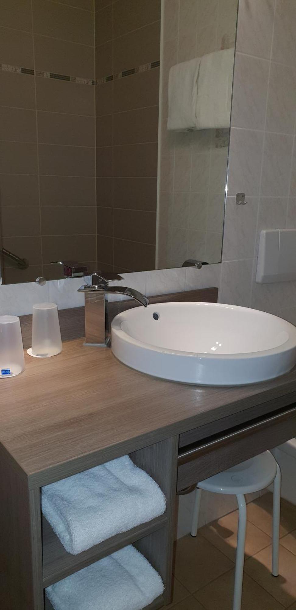 Hotel Elbrivera Alt Prester 3*